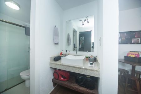 Casa de condomínio para alugar com 226m², 5 quartos e 3 vagasBanheiro Social 2