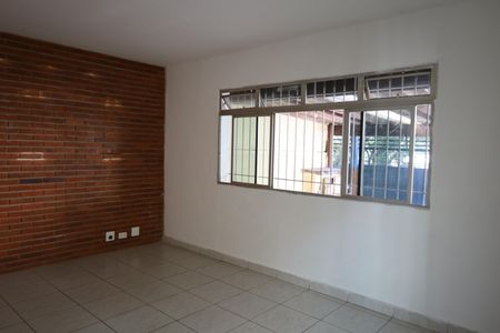 Casa à venda com 2 quartos, 102m² em Jardim Edith, São Paulo