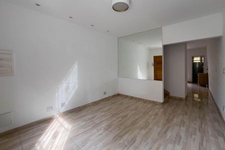 Sala de casa para alugar com 2 quartos, 110m² em Cambuci, São Paulo