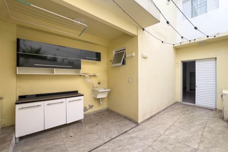 Casa para alugar com 110m², 2 quartos e 1 vagaQuintal e área de serviço 