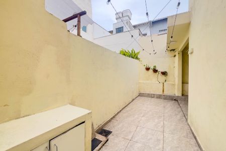 Casa para alugar com 110m², 2 quartos e 1 vagaQuintal e área de serviço 