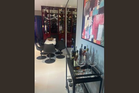 Sala de apartamento à venda com 2 quartos, 84m² em Alphaville Industrial, Barueri