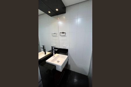 Apartamento à venda com 84m², 2 quartos e 2 vagas Apartamento à venda com 84m², 2 quartos e 2 vagasBanheiro