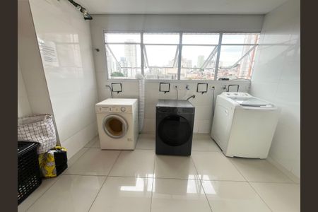 Apartamento para alugar com 40m², 1 quarto e 2 vagasLavanderia