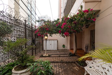 Casa à venda com 350m², 4 quartos e 4 vagasEntrada