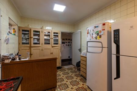 Casa à venda com 350m², 4 quartos e 4 vagasCozinha