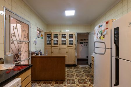 Casa à venda com 350m², 4 quartos e 4 vagasCozinha