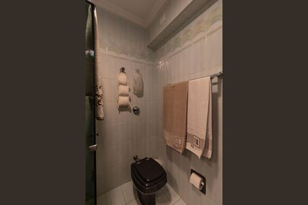 Casa à venda com 350m², 4 quartos e 4 vagasBanheiro da Suíte 1