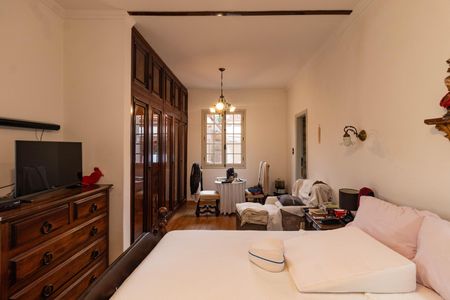 Casa à venda com 350m², 4 quartos e 4 vagasSuíte 3