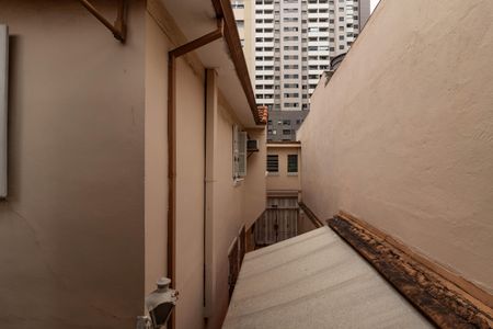 Casa à venda com 350m², 4 quartos e 4 vagasQuarto de Serviço