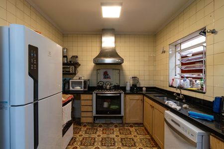Casa à venda com 350m², 4 quartos e 4 vagasCozinha