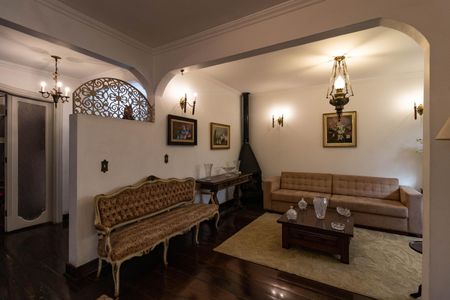 Sala de casa à venda com 4 quartos, 350m² em Água Branca, São Paulo