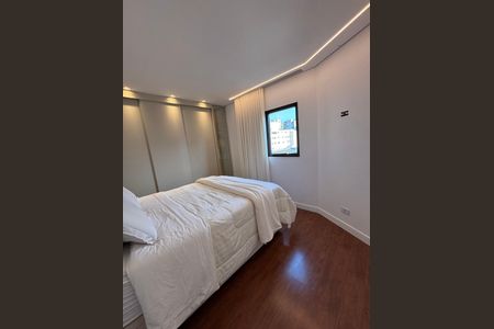 Apartamento à venda com 91m², 3 quartos e 2 vagas Apartamento à venda com 91m², 3 quartos e 2 vagasQuarto