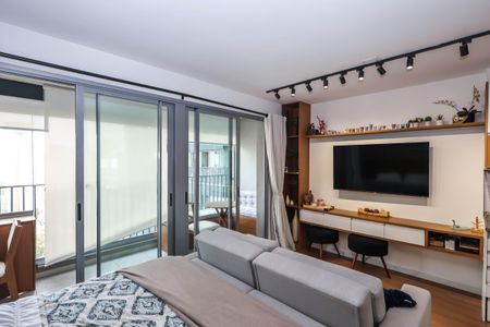 Studio à venda com 37m², 1 quarto e sem vagaSala e Quarto