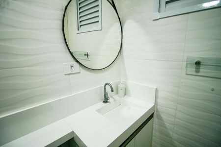Apartamento para alugar com 74m², 2 quartos e 1 vaga