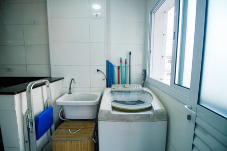 Apartamento para alugar com 74m², 2 quartos e 1 vaga