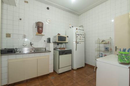 Casa para alugar com 173m², 7 quartos e 3 vagasCozinha