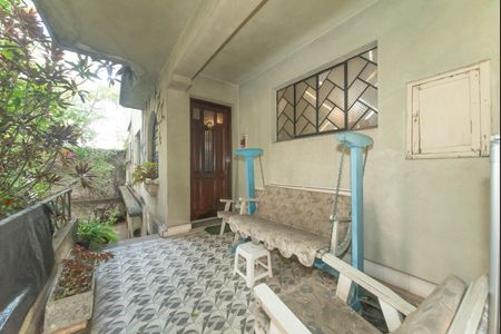 Casa para alugar com 173m², 7 quartos e 3 vagasQuintal - Garagem