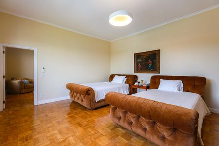 Casa à venda com 1050m², 4 quartos e 6 vagas Casa à venda com 1050m², 4 quartos e 6 vagasSuíte 2
