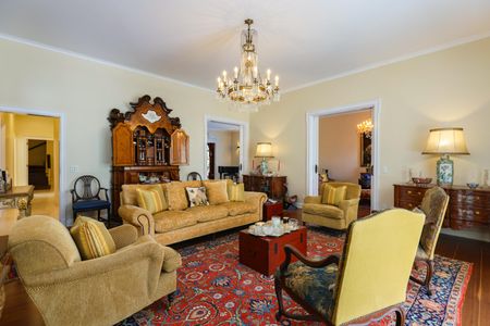 Casa à venda com 1050m², 4 quartos e 6 vagas Casa à venda com 1050m², 4 quartos e 6 vagasSala 2