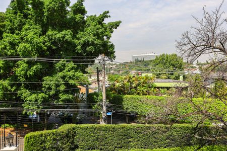 Casa à venda com 1050m², 4 quartos e 6 vagas Casa à venda com 1050m², 4 quartos e 6 vagasVista da Suíte 1