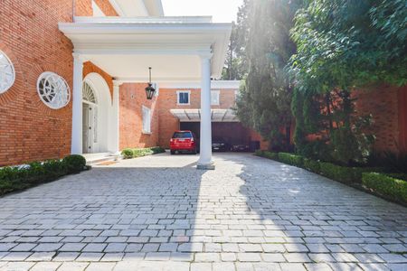 Garagem de casa à venda com 4 quartos, 1050m² em Morumbi, São Paulo