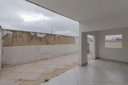 Casa de condomínio para alugar com 270m², 4 quartos e 3 vagasQuintal