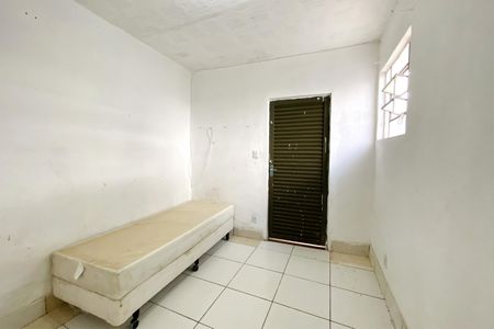 Casa para alugar com 34m², 1 quarto e sem vagaQuarto