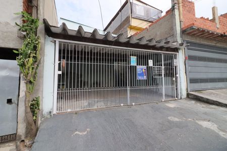 Casa para alugar com 80m², 2 quartos e 1 vagaFachada