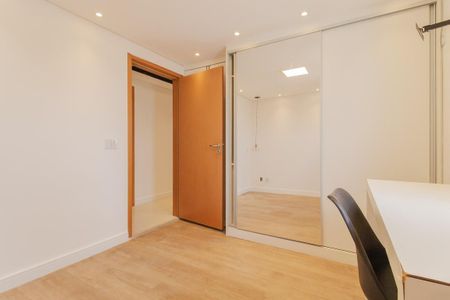 Apartamento para alugar com 113m², 3 quartos e 2 vagasQuarto 2