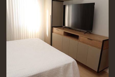 Suíte de apartamento para alugar com 1 quarto, 64m² em Jardim Goiás, Goiânia