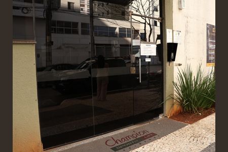 Apartamento para alugar com 64m², 1 quarto e 1 vagaFachada e portaria