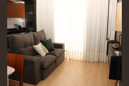 sala de apartamento para alugar com 1 quarto, 64m² em Jardim Goiás, Goiânia