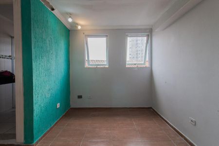 Casa para alugar com 80m², 2 quartos e 1 vagaSala