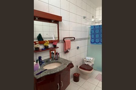 Banheiro  de casa à venda com 3 quartos, 217m² em Santa Maria, São Caetano do Sul
