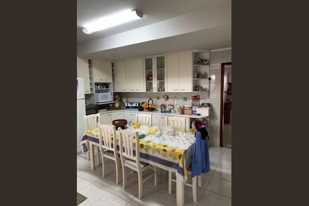 Cozinha de casa à venda com 3 quartos, 217m² em Santa Maria, São Caetano do Sul