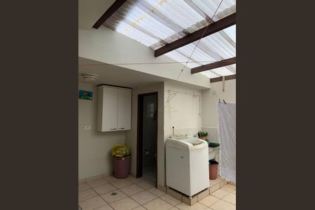 Área de Serviço de casa à venda com 3 quartos, 217m² em Santa Maria, São Caetano do Sul