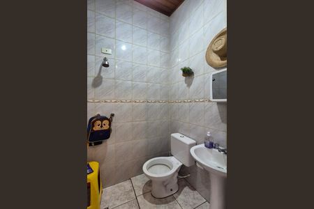 Casa à venda com 289m², 4 quartos e 3 vagas Casa à venda com 289m², 4 quartos e 3 vagasBanheiro de Serviço