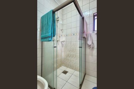 Casa à venda com 289m², 4 quartos e 3 vagas Casa à venda com 289m², 4 quartos e 3 vagasBanheiro da Suíte