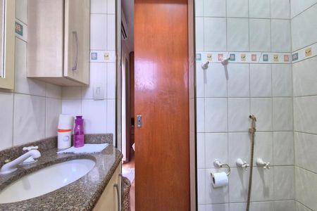 Casa à venda com 289m², 4 quartos e 3 vagas Casa à venda com 289m², 4 quartos e 3 vagasBanheiro da Suíte