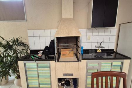 Casa à venda com 289m², 4 quartos e 3 vagas Casa à venda com 289m², 4 quartos e 3 vagasDetalhe da Área da Churrasqueira