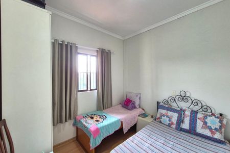 Casa à venda com 289m², 4 quartos e 3 vagas Casa à venda com 289m², 4 quartos e 3 vagasQuarto 3