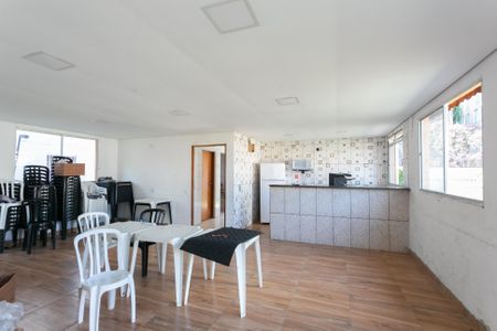 Apartamento para alugar com 36m², 2 quartos e sem vagaÁrea comum - Salão de festas