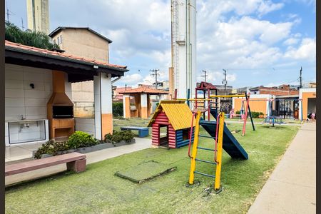 Apartamento para alugar com 36m², 2 quartos e sem vagaÁrea comum - Playground