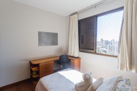Apartamento à venda com 200m², 4 quartos e 4 vagasSuíte 2