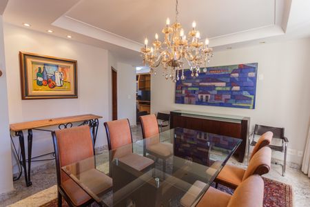 Apartamento à venda com 200m², 4 quartos e 4 vagasSala 2
