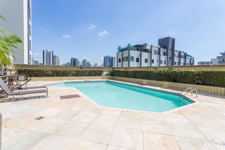 Apartamento à venda com 200m², 4 quartos e 4 vagasÁrea Comum - Piscina