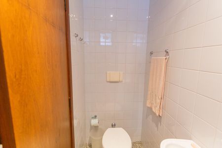 Apartamento à venda com 200m², 4 quartos e 4 vagasBanheiro de serviço