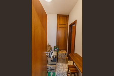 Apartamento à venda com 200m², 4 quartos e 4 vagasQuarto de Serviço