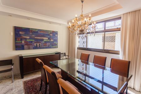 Apartamento à venda com 200m², 4 quartos e 4 vagasSala 2